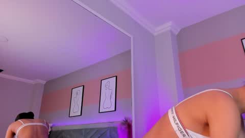 Snapshot of ary_thompson_ chatting on 12-20-24, 08:34 ARY THOMPSON online show from 12-20-24, 08:34