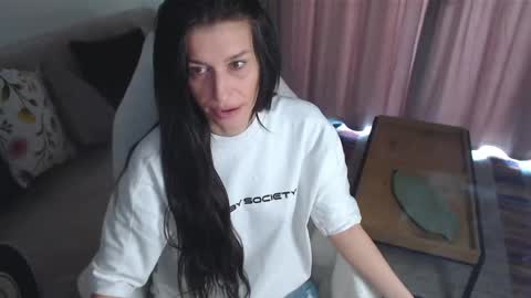 Snapshot of arya_anne chatting on 06-08-26, 05:52 Anna online show from 06-08-26, 05:52
