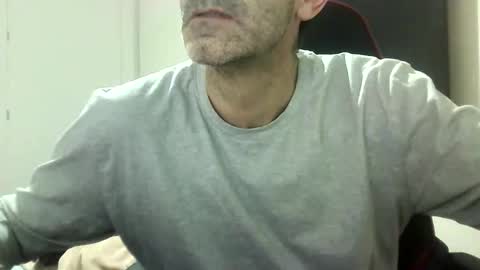 perrita online show from 01-10-26, 06:42