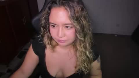 ash_smith1 online show from 11-26-25, 10:55