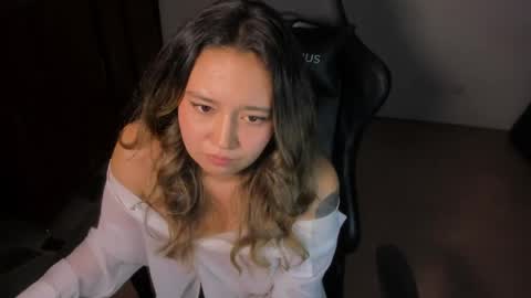 ash_smith1 online show from 06-03-26, 10:59