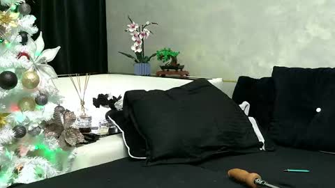 Snapshot of ashadevon_fit chatting on 12-23-24, 01:08 Asha online show from 12-23-24, 01:08