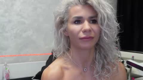 Snapshot of ashadevon_fit chatting on 12-26-24, 06:52 Asha online show from 12-26-24, 06:52