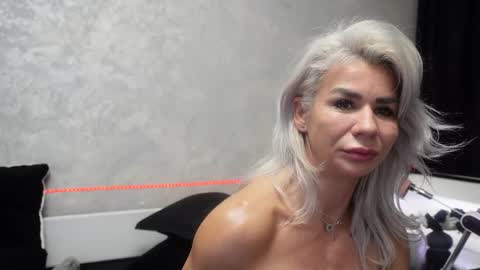 Snapshot of ashadevon_fit chatting on 12-28-24, 01:08 Asha online show from 12-28-24, 01:08