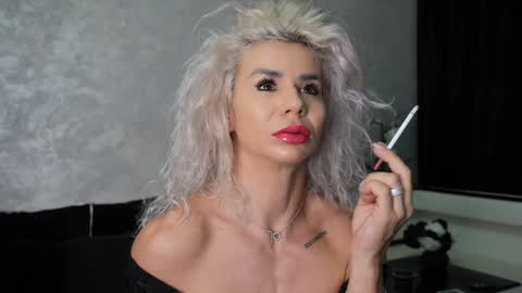 Snapshot of ashadevon_fit chatting on 01-07-25, 02:42 Asha online show from 01-07-25, 02:42