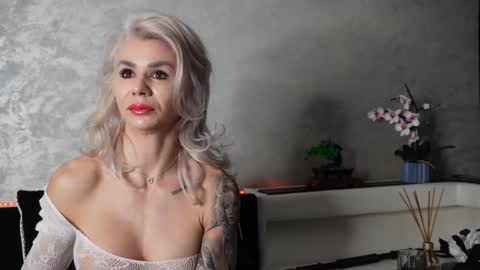 Snapshot of ashadevon_fit chatting on 02-26-25, 12:49 Asha online show from 02-26-25, 12:49