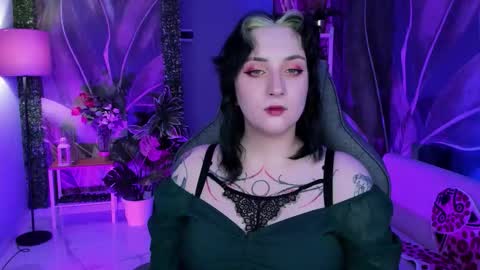 Snapshot of asheluck chatting on 10-09-25, 11:14 AshleyAshe online show from 10-09-25, 11:14