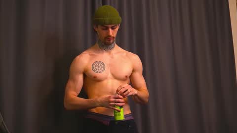 Snapshot of asher_88 chatting on 01-19-26, 11:58 Jerk Machine online show from 01-19-26, 11:58