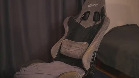 Snapshot of asher_88 chatting on 02-12-26, 01:06 Jerk Machine online show from 02-12-26, 01:06