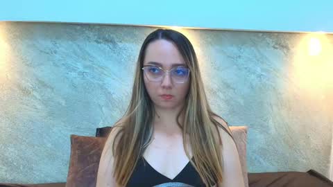 Asley Bennet online show from 10-14-25, 04:02