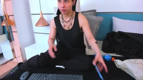 Ashkoreh online show from 03-06-26, 10:39