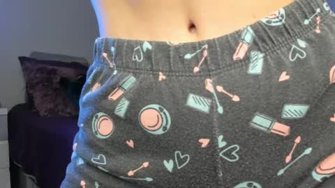 Carolina  online show from 01-19-25, 12:17