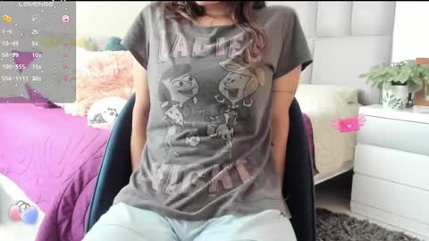 Carolina  online show from 02-09-25, 04:40