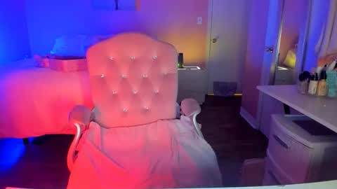 Ashley online show from 11-24-25, 03:28