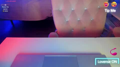 Snapshot of ashley_57 chatting on 01-12-26, 12:43 Ashley online show from 01-12-26, 12:43