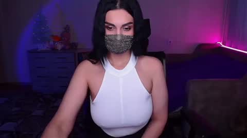 Snapshot of ashley__cooper__ chatting on 01-08-25, 08:06 Yasmina online show from 01-08-25, 08:06