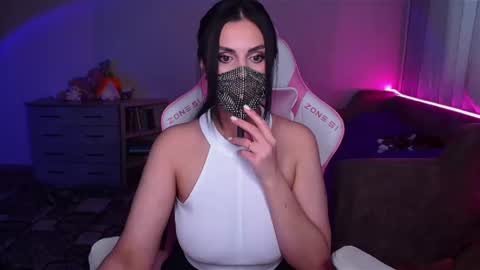 Snapshot of ashley__cooper__ chatting on 02-25-25, 05:08 Yasmina online show from 02-25-25, 05:08
