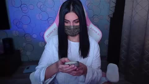 Snapshot of ashley__cooper__ chatting on 09-18-25, 03:08 Yasmina online show from 09-18-25, 03:08
