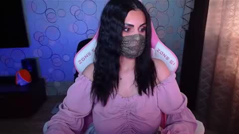 Snapshot of ashley__cooper__ chatting on 10-02-25, 05:03 Yasmina online show from 10-02-25, 05:03