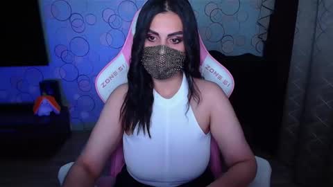 Snapshot of ashley__cooper__ chatting on 10-07-25, 03:36 Yasmina online show from 10-07-25, 03:36