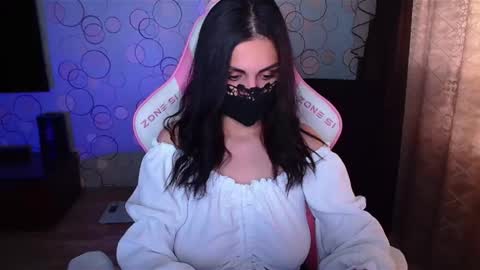 Snapshot of ashley__cooper__ chatting on 10-15-25, 04:56 Yasmina online show from 10-15-25, 04:56