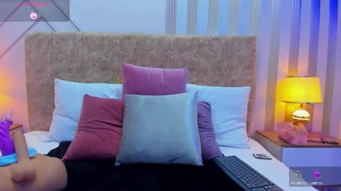 Snapshot of ashley__foxx_ chatting on 01-13-25, 06:38 ashley online show from 01-13-25, 06:38