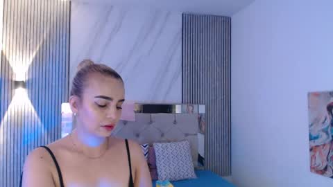 ashley__tylor online show from 04-15-26, 03:02