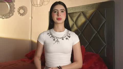 Snapshot of ashley__williamss chatting on 05-10-26, 02:44 Ashley online show from 05-10-26, 02:44