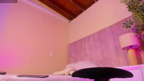 Snapshot of ashley_beaomunt chatting on 04-25-26, 11:13 ashley_beaomunt online show from 04-25-26, 11:13