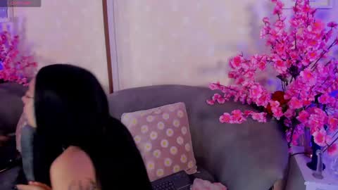 ashley_blum_ online show from 04-21-26, 12:00