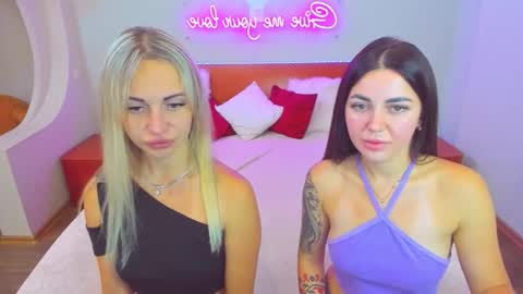 Snapshot of ashley_crashly chatting on 09-22-25, 07:32 Alina online show from 09-22-25, 07:32