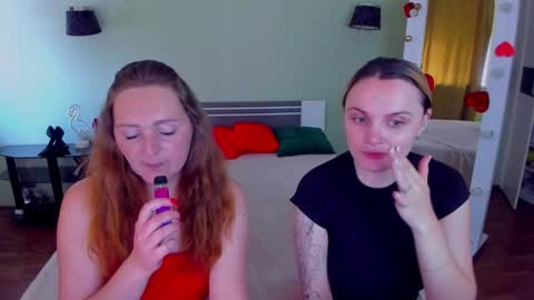 Snapshot of ashley_crashly chatting on 06-01-26, 07:54 Alina online show from 06-01-26, 07:54