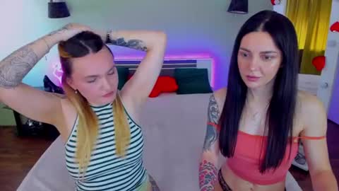 Snapshot of ashley_crashly chatting on 06-14-26, 08:27 Alina online show from 06-14-26, 08:27