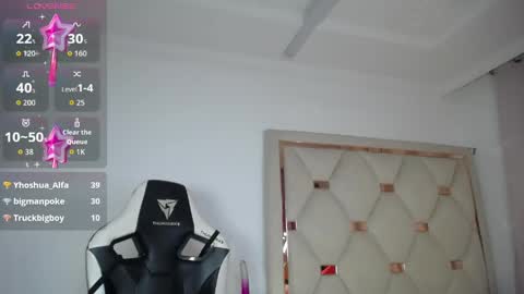Snapshot of ashley_piinkk chatting on 06-06-26, 10:20 Ashley online show from 06-06-26, 10:20