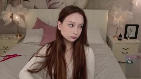 Snapshot of ashley_stain chatting on 05-31-26, 05:48 Kikky online show from 05-31-26, 05:48