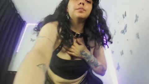 Ashley online show from 12-17-25, 01:00