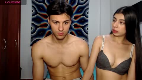 Snapshot of ashleyandtyler chatting on 12-07-24, 09:33 ASHLEY AND TYLER online show from 12-07-24, 09:33