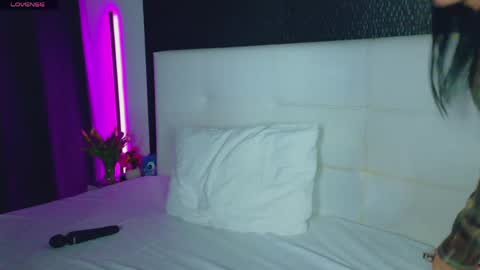 AshleyEtthen online show from 04-16-26, 05:25