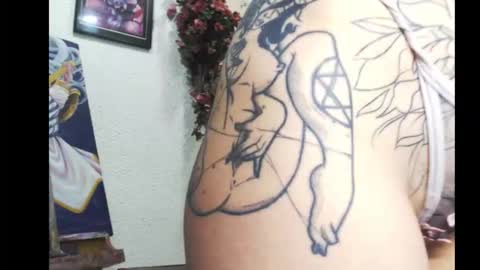 ashleyharper__ online show from 10-09-25, 11:47