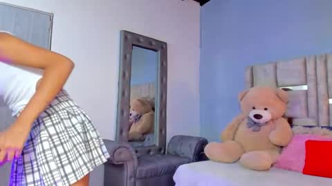 Snapshot of ashleyhiil2 chatting on 09-12-25, 03:17 AshleyHill online show from 09-12-25, 03:17