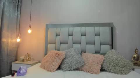 Snapshot of ashleyhiil2 chatting on 10-21-25, 03:18 AshleyHill online show from 10-21-25, 03:18