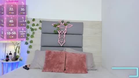 AshleyHill online show from 11-11-25, 04:01