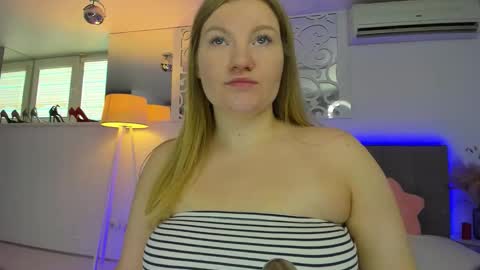 AshleyJonse online show from 09-29-25, 04:50