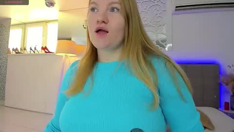 AshleyJonse online show from 10-05-25, 05:17