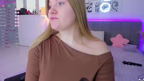 AshleyJonse online show from 11-25-25, 06:13