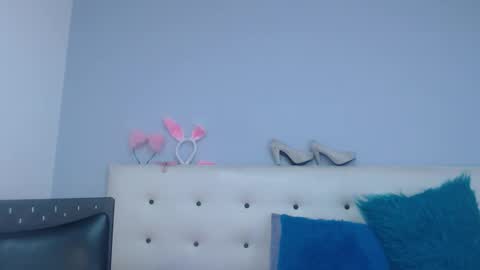 Snapshot of ashleyness chatting on 10-19-25, 12:39 Ashley online show from 10-19-25, 12:39