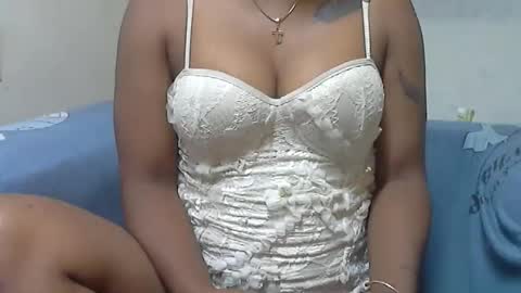 ashleyqueen X online show from 11-18-25, 09:30