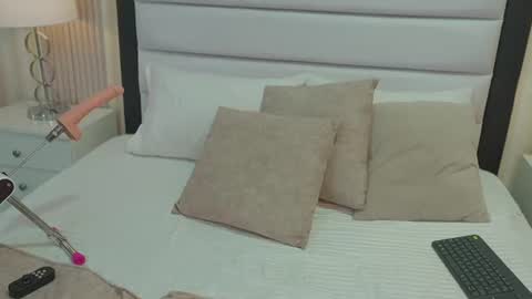 AshleyRoberh online show from 06-23-26, 11:47