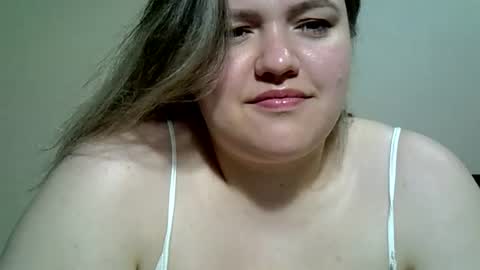 Snapshot of ashleyrosee_ chatting on 07-02-26, 12:21 Anite online show from 07-02-26, 12:21