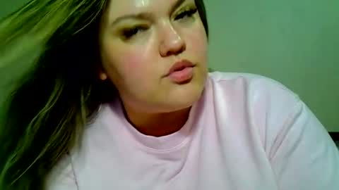 Snapshot of ashleyrosee_ chatting on 07-09-26, 10:47 Anite online show from 07-09-26, 10:47